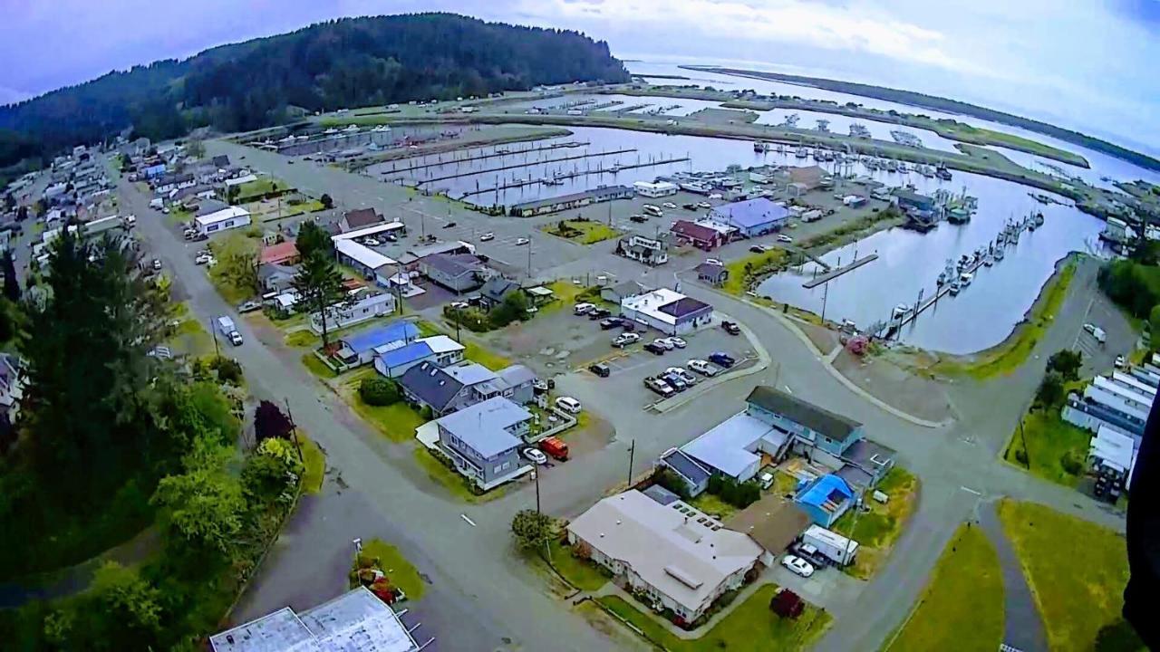 Winchester Bay Inn Reedsport Exterior foto