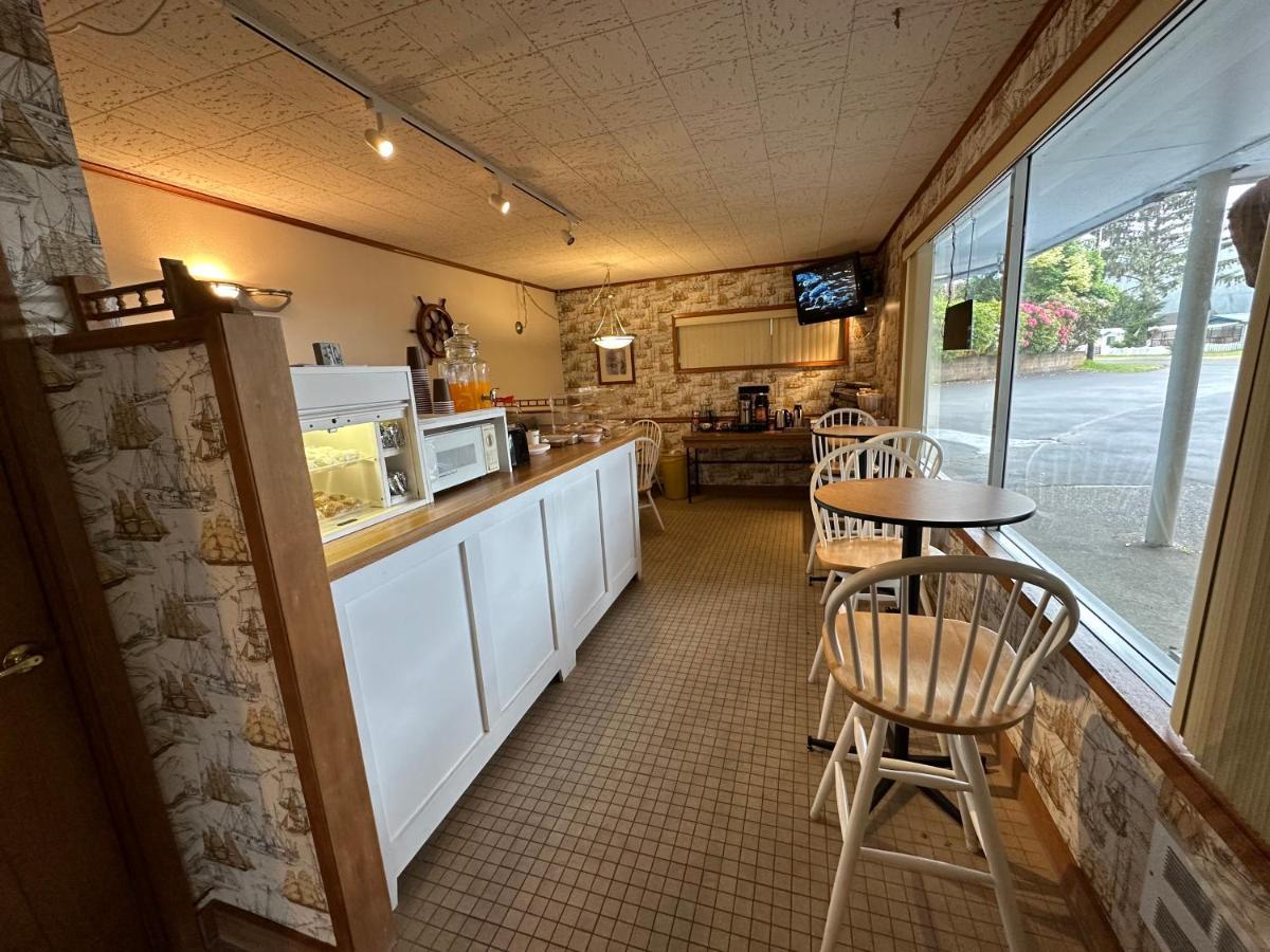 Winchester Bay Inn Reedsport Exterior foto